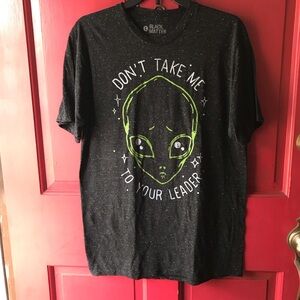 Hot Topic Black Matter Alien Tee Size L